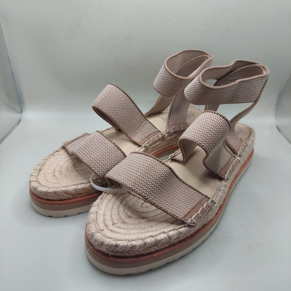 Vince Camuto Light Brown Strappy Sandals Women's 6.5 NWOT